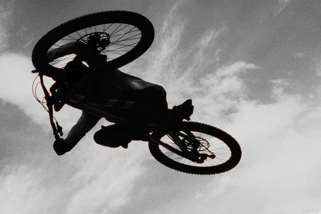 Viper ft. Harry Barrett - HUNT Enduro V3.