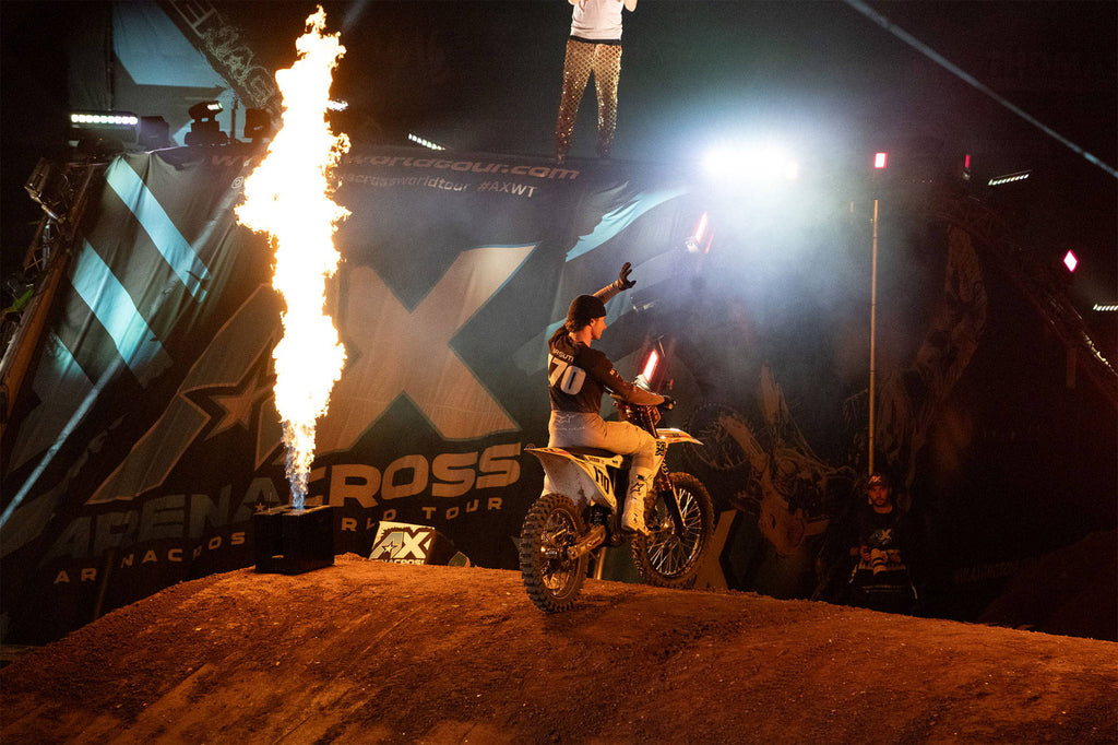 HUNT Mountain joins Mark McCann at Arenacross 2025