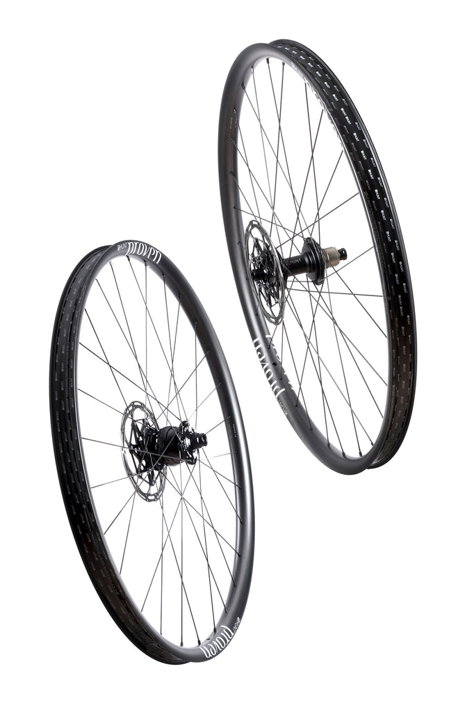 HUNT Proven Carbon XC Dynamo Wheelset