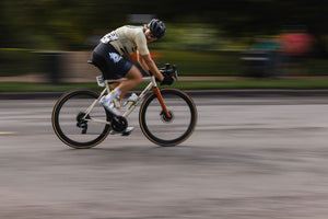 <h1>Patented Limitless Technology</h1><i>In order to create the most aerodynamic & stable shape for a 28mm tire, a rim bed of 22.5mm is needed. With the tire profile this creates, the ideal shape of the rim curves out to an external width of 35mm. To achieve the optimal shape without the associated weight penalty, we use a (non-structural) low density expanding polymer insert, inside a channel carved out during the production process.</i>