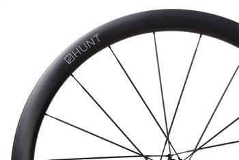 <h1>Tire Width Optimisation</h1><i> Designed around a 20mm internal rim width optimised for a 25c tire (but will of course work without compromise with both 23c and 28c tires). Naturally, as with all of our rims, they feature a hooked tire retention design for safety, and are both fully ETRTO-compatible and tubeless-ready.</i>