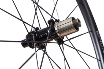 <h1>FREEHUB BODY</h1><i>Featuring 3x treble-tooth pawls and a 48 tooth ratchet ring results in an impressively low 7.5-degree engagement angle, and excellent resistance to wear under heavy loads. The Sprint freehub has strong individual pawl springs which drive a consistent engagement. There is also a Steel Spline Insert re-enforcement to provide excellent durability against cassette sprocket damage.</i>