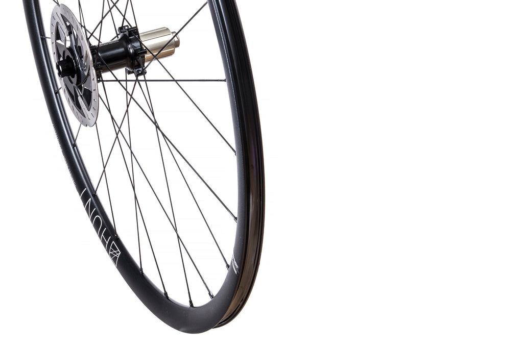 RE:NEW HUNT Aero Light Disc Wheelset