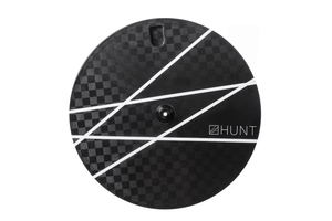 <h1>Rim</h1><i>Full rear TT Disc wheel built for speed. The rim profile is disc specific which allows higher strength to weight as no reinforcement is required for a braking surface. 19mm internal, delivering superior aerodynamic performances with a 25-28c tubeless tire, but also very capable with a 23c. Also works excellently with clincher tires and tubes</i>