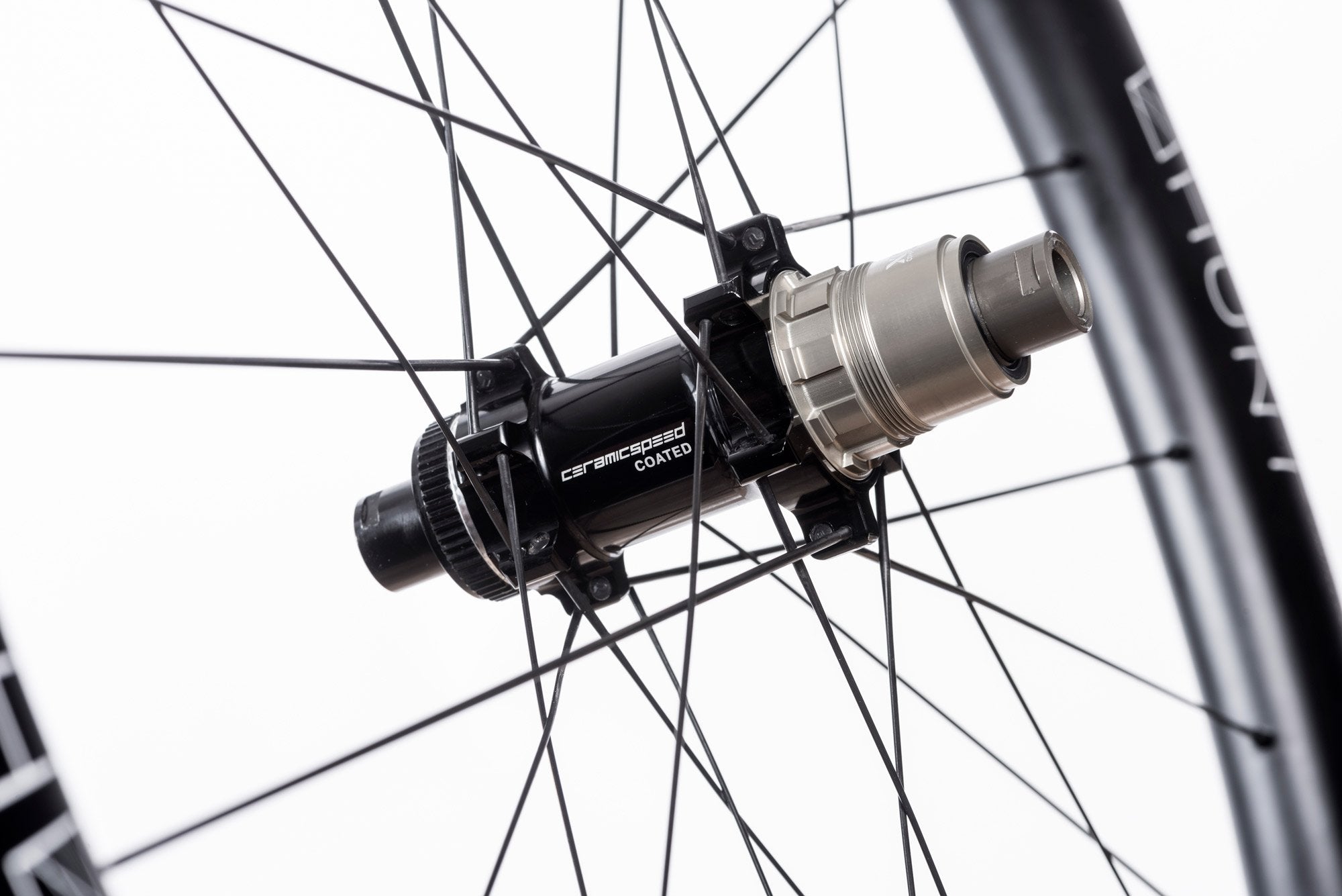 <h1>Freehub Body</h1><i>Featuring 3 multi-point pawls with 3 teeth each and a 48t ratchet ring. The result an impressively low 7.5 deg engagement angle. Durability is a theme for HUNT, and so all our freehub bodies have Steel Spline Insert re-enforcements to provide excellent durability against cassette sprocket damage often seen on standard alloy freehub bodies. Includes 2 CeramicSpeed bearings in the body.</i>