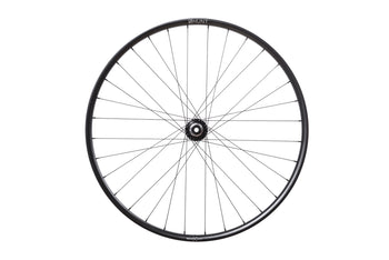 <h1>Weight</h1><i>The consequence of the fanatic attention to detail is incredible durability and a resulting low 2282g wheelset weight.</i>