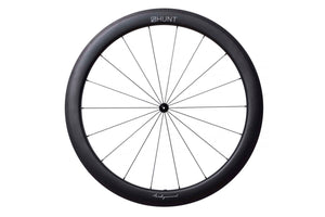 <h1>AERODYNAMICIST PROFILE</h1><i>Designed around a 19mm internal rim width optimised for a 25c tyre (but will of course work without compromise with both 23c and 28c tyres). Naturally, as with all of our rims, they feature a hooked tyre retention design for safety, and are both fully ETRTO-compatible and tubeless-ready.</i>