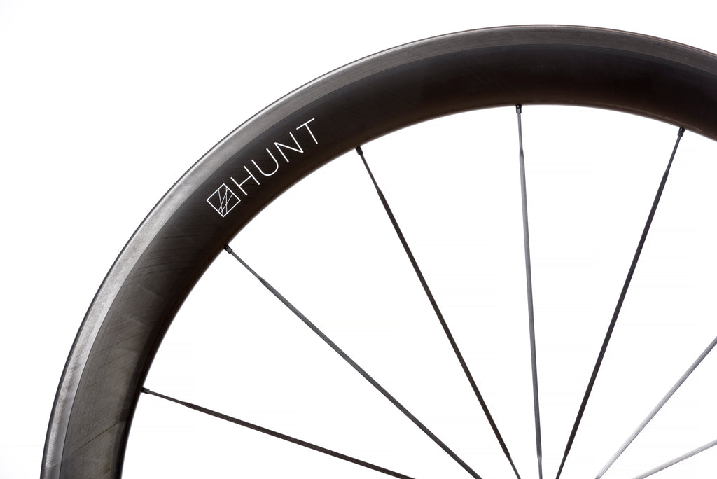 <h1>Tires</h1><i>At HUNT, we enjoy the puncture resistance and grip benefits of tubeless on our every-day rides so we wanted to allow our customers the same option. Of course, all of our tubeless-ready wheels are designed to work perfectly with clincher tires and inner tubes too.</i>