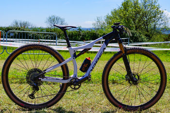 <h1>Dream Build</h1><i>Isla Short's Orbea Oiz Team Edition with Hunt Race XCs</i>