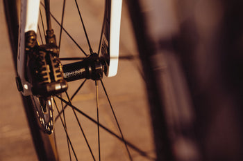 <h1>TaperLock Hubs</h1><i>Carbon spoke optimised TaperLock SPRINT hubs add strength and enhance power transfer meaning all your force pushes you forwards. Large 15mm diameter hub axles for sprinting and out-of-saddle climbing responsiveness. Circular dropout interface steps add extra stiffness.</i>